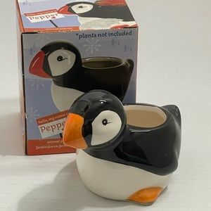 New Pepper the Penguin Ceramic Animal Mini Succulent Plantet